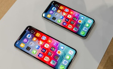 iPhone Xs vẫn khỏe re khi ngâm dưới 8m nước